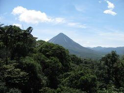 volcano on costa rica