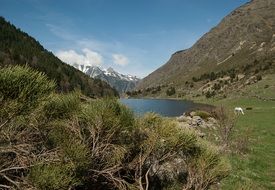 France Pyr&eacute;n&eacute;es Lake Mountain landscape