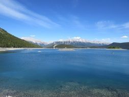 scenery of upper kananaskis lake