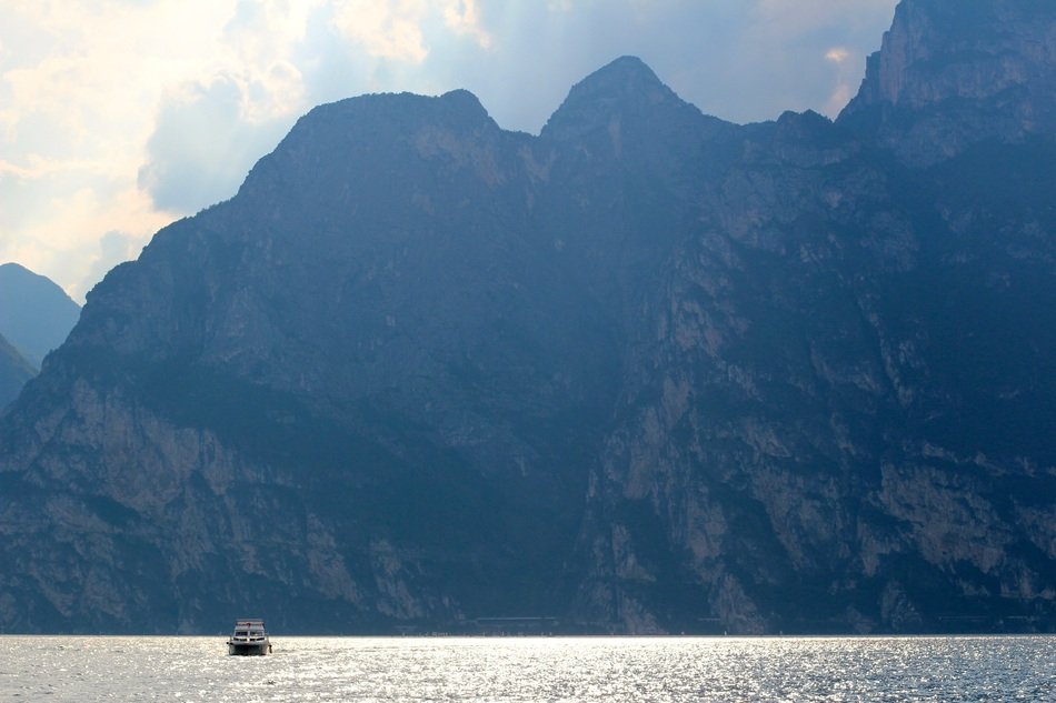 boat on the Garda Iake