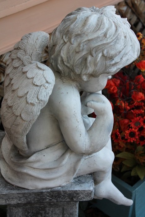 Statue of the angel