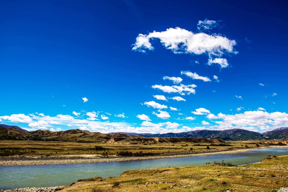 river in tibet