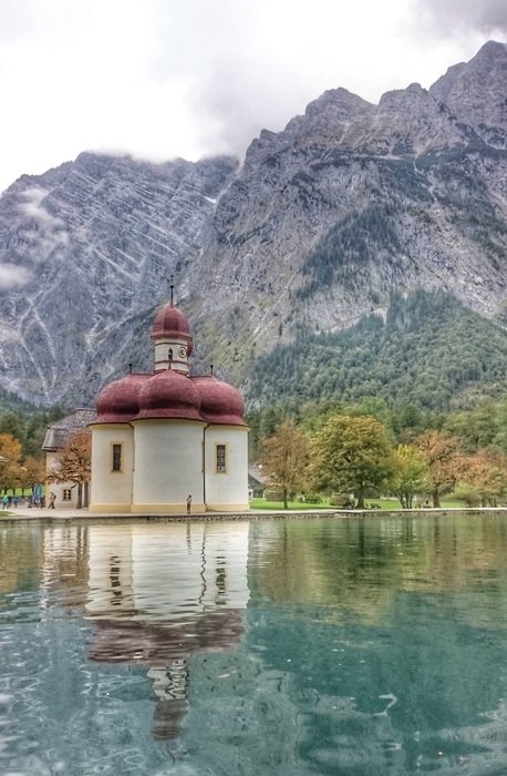 alpine water and mountains landscape