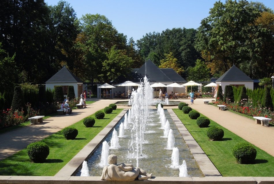 boxwood balls at Fountain in beautiful Park, germany