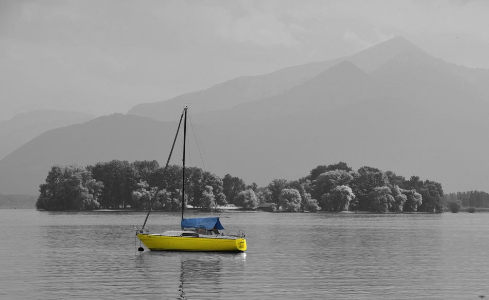 yellow boat on Chiemsee lake