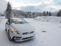 Snow Car Volvo V40