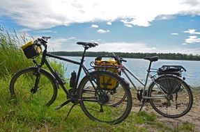 bike near the lake