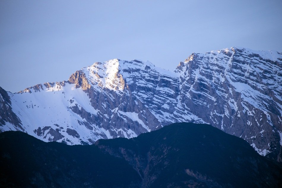 panorama of a snowy mountain range in the tyrol mountains