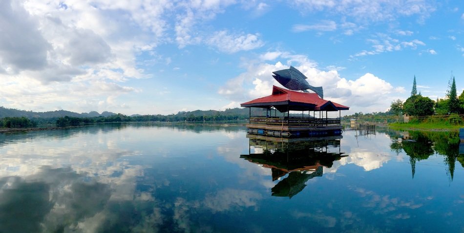 construction on the lake as decoration