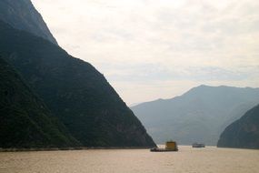 river in China in three gorges