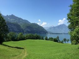 Lake Walen and mountains on a sunny day