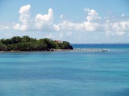 blue Sea and cloudy Sky, tropical scene