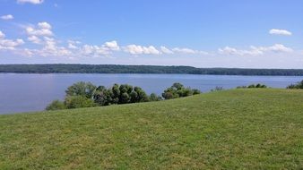 Beautiful coast of Mount Vernon in Virginia