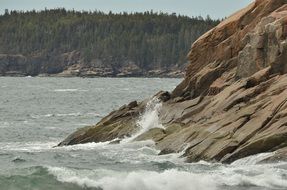 splashing waves in the Acadia national park