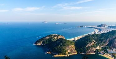 panoramic view of rio de janeiro from sugarloaf cable car