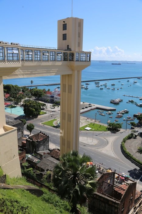 panoramas of a public city elevator in salvador