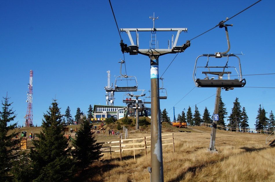 Cableway Seater Top MedvÄd&iacute;n view