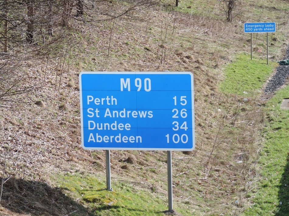 Sign of 'M 90' in nature perthshire