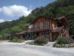 guesthouse at the foot of the mountain in jecheon