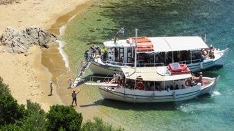 moored boats on the diamanti beach