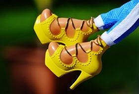 Feet Doll yellow Shoes