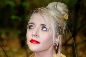 portrait of a blonde with red lips