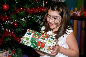 the girl received a gift for the new year