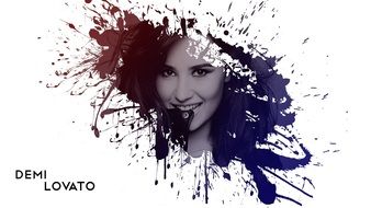unusual photo of Demi Lovato
