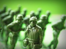 plastic green soldiers