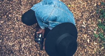 the photographer in the hat