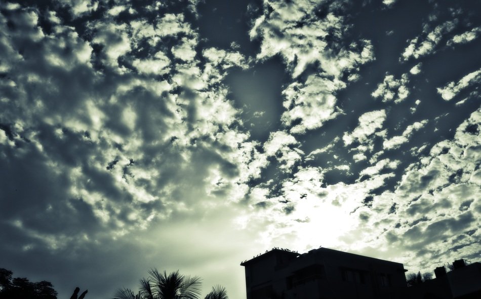 sky in white clouds in glow