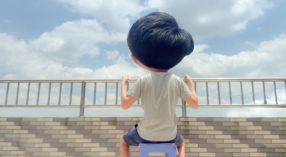 cartoon character from rear view