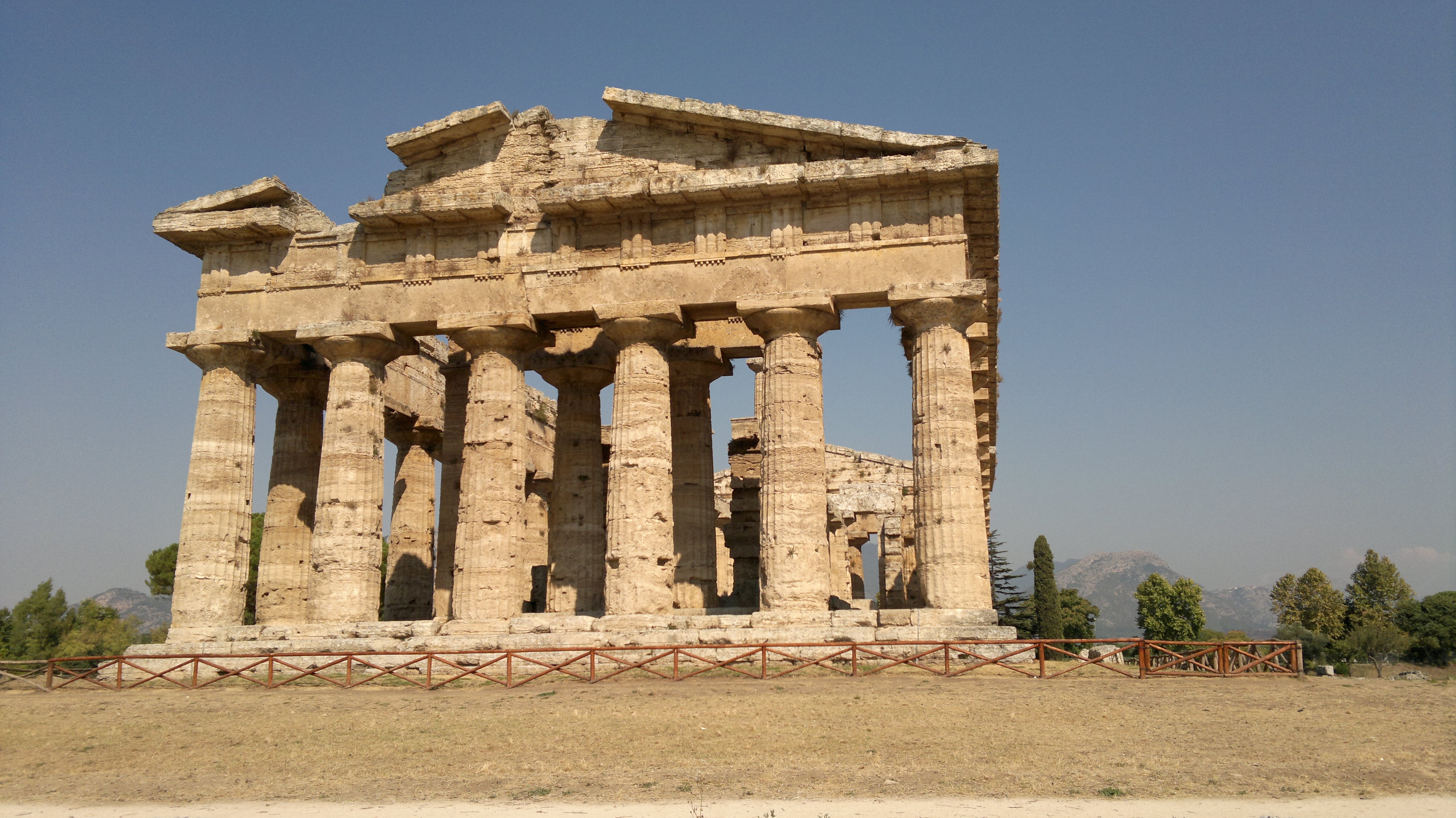 Античное строительство. Temple of Athena (Paestum). Руины Паэстум. Paestum Tapinagi. 213.Пестум.