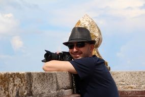 tourist travels with a camera
