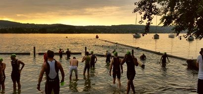 people at the triathlon in zurich