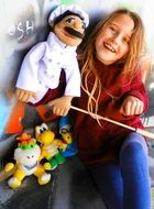 picture of the girl and dolls