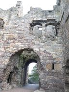 picture of the Ruined Castle