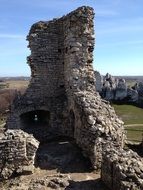 Picture of ruined Ogrodzieniec Castle