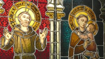 icons in hungarian cathedral