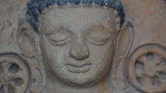 Phra Tharup Output Statue