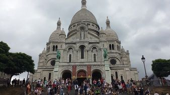 people at SacrÃ©-CÅur Basilica, France, paris