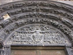 portal of large medieval abbey church in the city of Saint-Denis