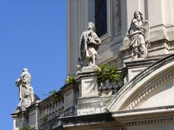 Stone sculptures on the church in Italy