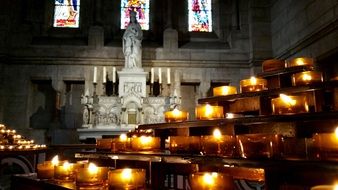 candles in a paris temple