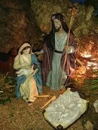 sculpture breastfeeding the newborn Jesus