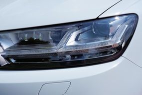 Audi Q7 spotlight