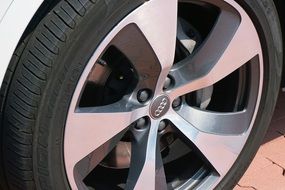 Audi Q7 tires