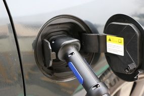 charging a electric car
