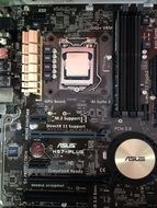Electronic components on motherboard