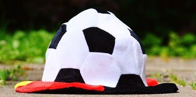 hat like a ball